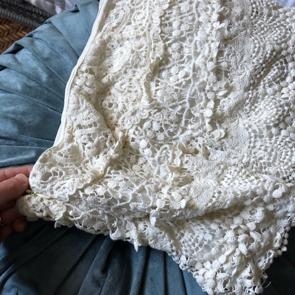 UO Lace Shorts - Picture 5 of 5